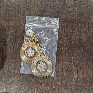 Vintage Goldtone Rhinestone 2-inch Drop Earrings